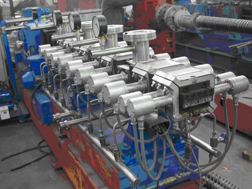 Venting Twin-Screw Extruder